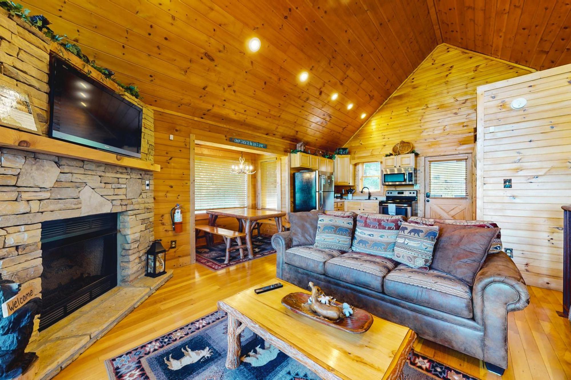 Little Black Bear Retreat Pigeon Forge Exterior photo